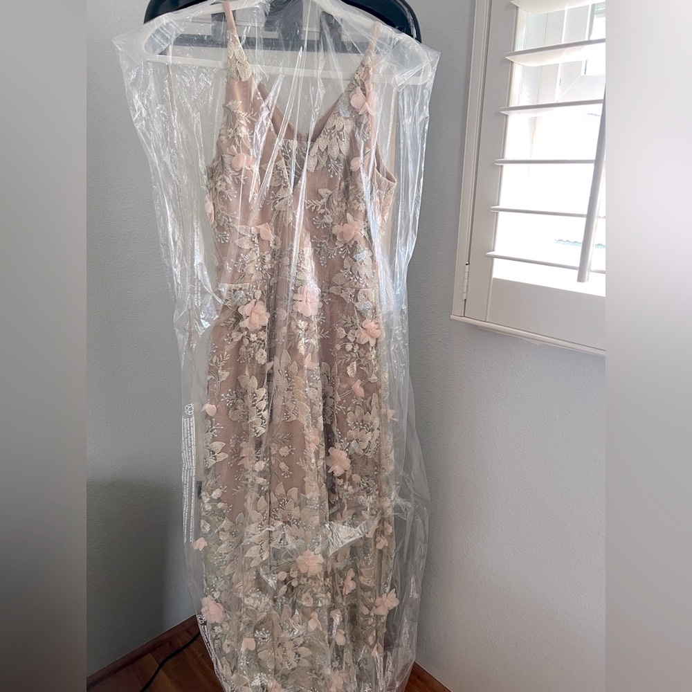 🪷🤍DRESS THE POPULATION SIDNEY A-LINE ANKLE GOWN🤍🪷 - Picture 11 of 14